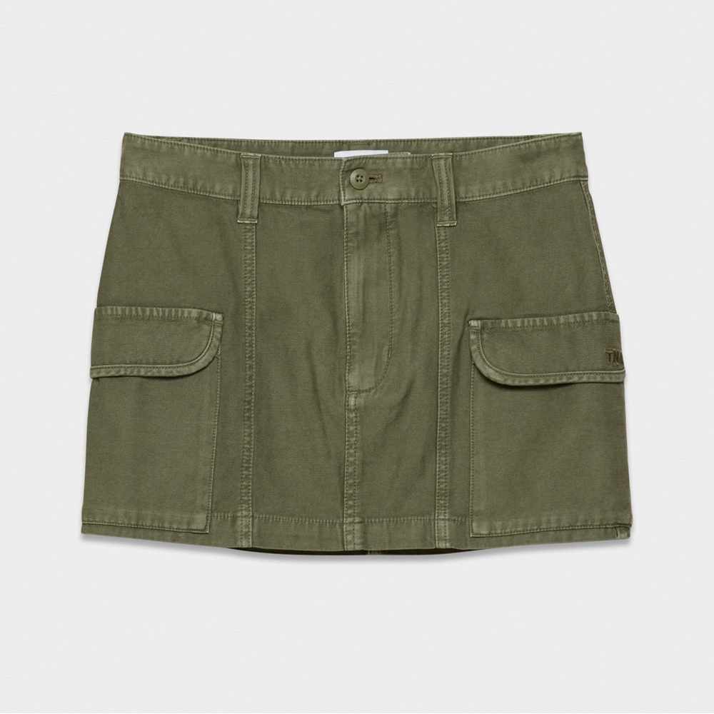 Aritzia TNA Reggie cargo skirt in Lived-In Army Green, size 4